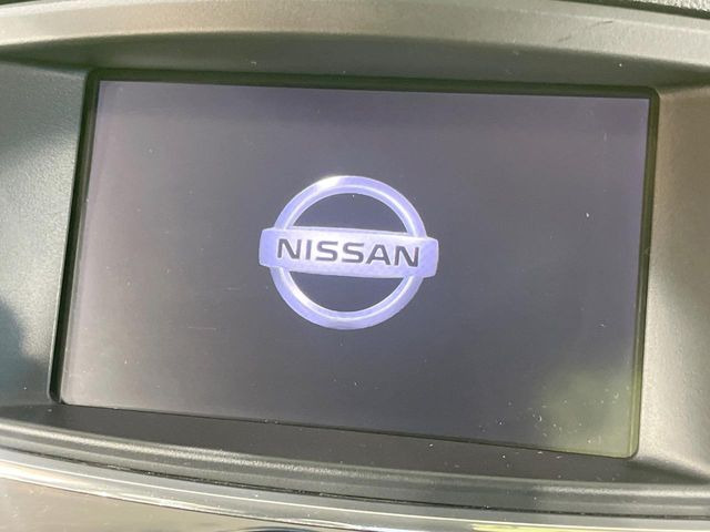 �y�����i�r�z�l�C�̏����i�r�𑕔����Ă���܂��B�i�r�̎g���₷���͂������A�I�[�f�B�I�@�\���[��!�L�����v�◷�s�͂������A�ʋ΂┃�����ȂǕ��i�̃h���C�u���y�����Ȃ�͂���