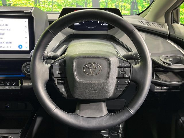 【純正革巻きステアリング】上質な革を使用することで、手にしっかり馴染みとても運転しやすいハンドルです♪