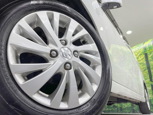 �y����14�C���`�A���~�z�C�[���z�O�ςɃ}�b�`���������A���~�z�C�[���𑕒����Ă���܂��B�e��ЊO�A���~�z�C�[����A�X�^�b�h���X�^�C�����戵�����Ă���܂��B���񂲑��k����������