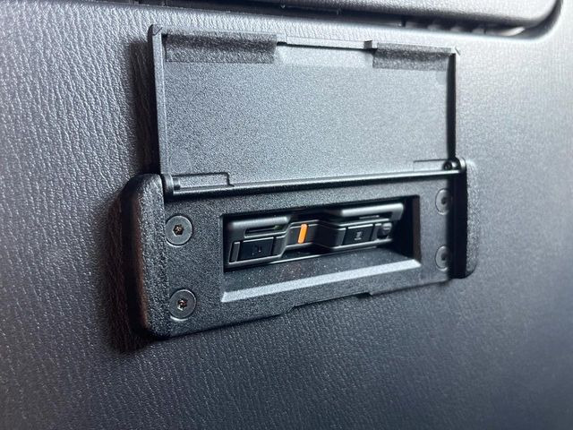 【ETC】高速道路の料金所をストレスなく通過!話題のスポットやサービスエリアに多い「スマートIC」利用時は必須のアイテムです。当店でセットアップを実施、ご納車当日からすぐにご利用いただけます!