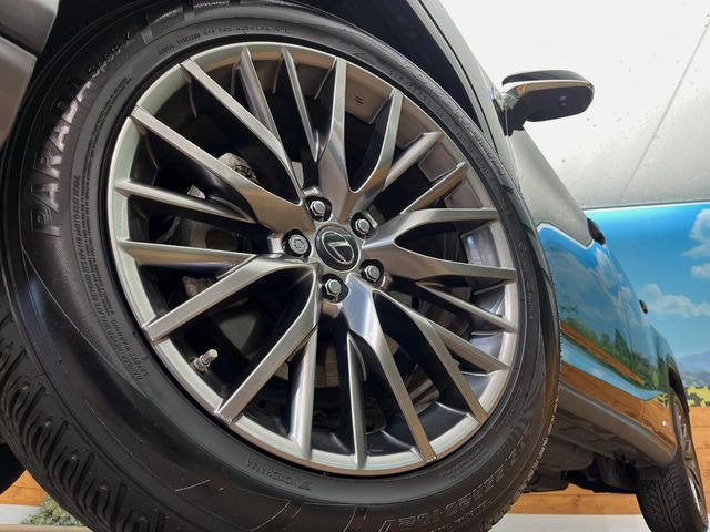 �y����20�C���`�A���~�z�C�[���z�O�ςɃ}�b�`���������A���~�z�C�[���𑕒����Ă���܂��B�e��ЊO�A���~�z�C�[����A�X�^�b�h���X�^�C�����戵�����Ă���܂��B���񂲑��k����������
