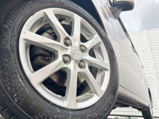 �y����14�C���`�A���~�z�C�[���z�O�ςɃ}�b�`���������A���~�z�C�[���𑕒����Ă���܂��B�e��ЊO�A���~�z�C�[����A�X�^�b�h���X�^�C�����戵�����Ă���܂��B���񂲑��k����������