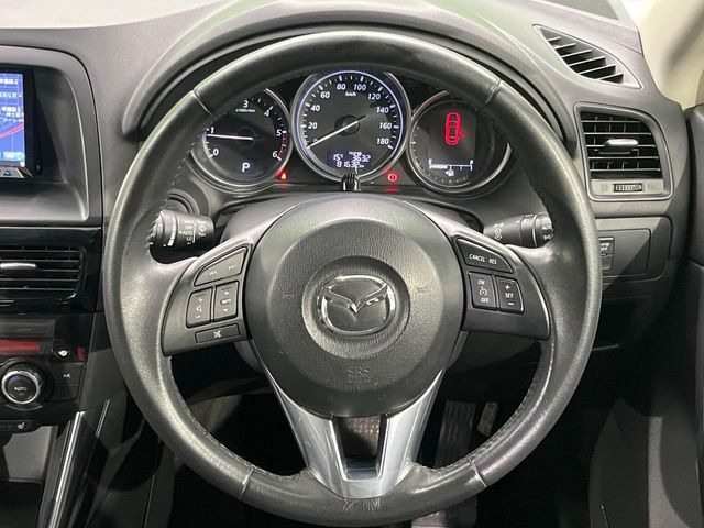 �y�����v�����X�e�A�����O�z�㎿�Ȋv���g�p���邱�ƂŁA��ɂ����������݂ƂĂ��^�]���₷���n���h���ł���