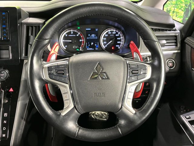 【レーダークルーズコントロール】高速道路での長距離走行が楽に!!自動で速度を保つクルーズコントロールが、衝突軽減システムと連携し、前方の車両を感知して車間を保つように速度調節してくれます!!