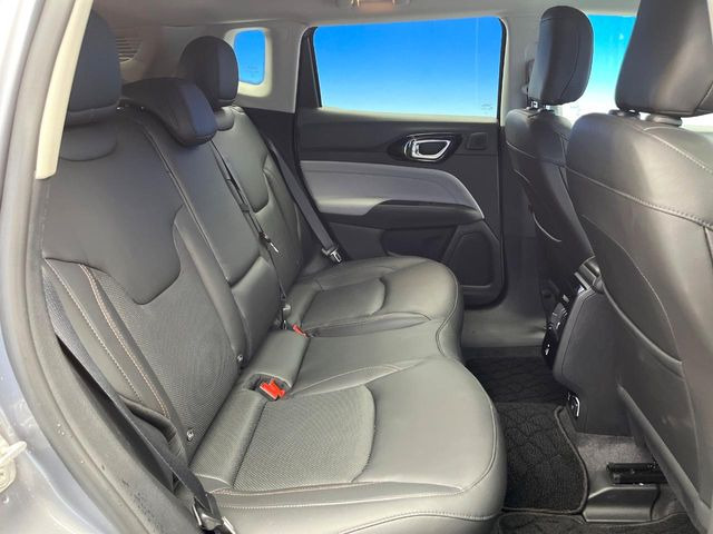 ���㕔���Ȃ��C�ɂȂ�悤�ȃL�Y�E�����ւ��蓙�A�傫�ȃ_���[�W�͂Ȃ��A�ǍD�ȏ�Ԃł��B