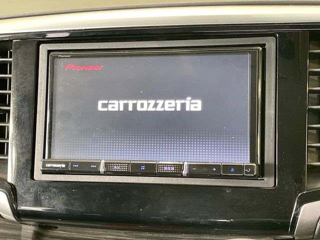【ナビゲーション】使いやすいナビで目的地までしっかり案内してくれます。各種オーディオ再生機能も充実しており、お車の運転がさらに楽しくなります!!