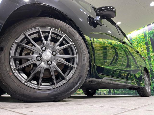 �y15�C���`�A���~�z�C�[���z�O�ςɃ}�b�`�����A���~�z�C�[���𑕒����Ă���܂��B�e��A���~�z�C�[����A�X�^�b�h���X�^�C�����戵�����Ă���܂��B���񂲑��k����������