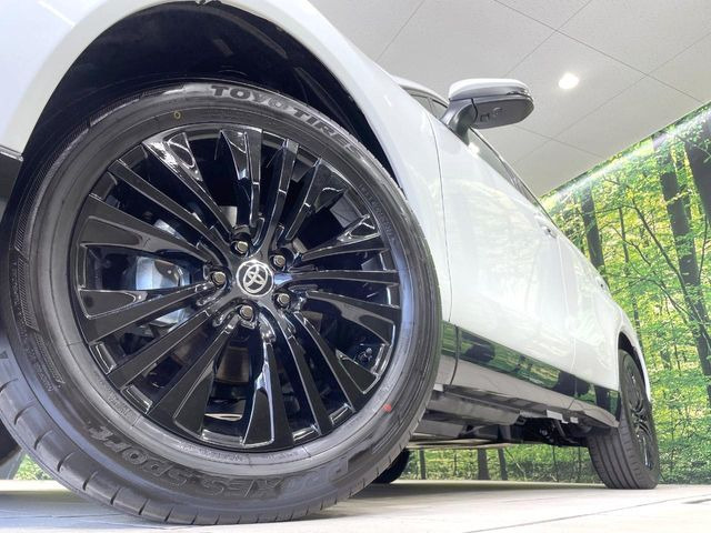 �y�����A���~�z�C�[���z�O�ςɃ}�b�`���������A���~�z�C�[���𑕒����Ă���܂��B�e��ЊO�A���~�z�C�[����A�X�^�b�h���X�^�C�����戵�����Ă���܂��B���񂲑��k����������