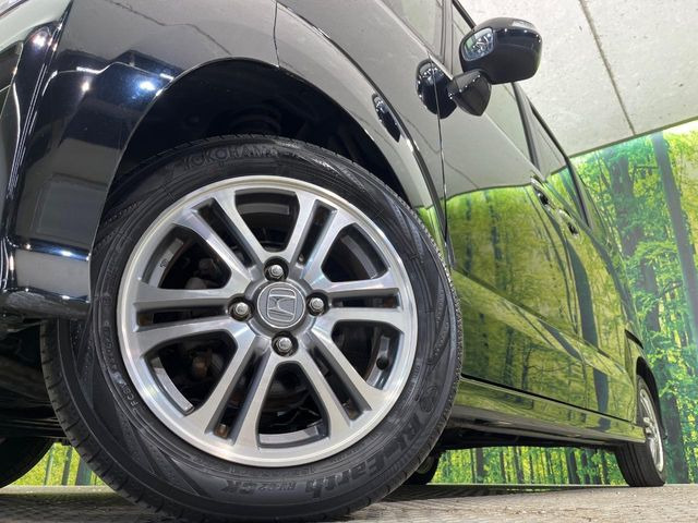 �y����14�C���`�A���~�z�C�[���z�O�ςɃ}�b�`���������A���~�z�C�[���𑕒����Ă���܂��B�e��ЊO�A���~�z�C�[����A�X�^�b�h���X�^�C�����戵�����Ă���܂��B���񂲑��k����������
