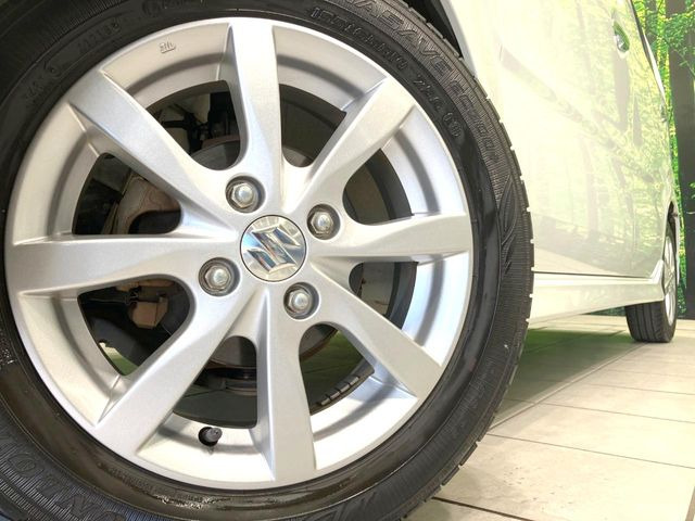 �y����14�C���`�A���~�z�C�[���z�O�ςɃ}�b�`���������A���~�z�C�[���𑕒����Ă���܂��B�e��ЊO�A���~�z�C�[����A�X�^�b�h���X�^�C�����戵�����Ă���܂��B���񂲑��k����������