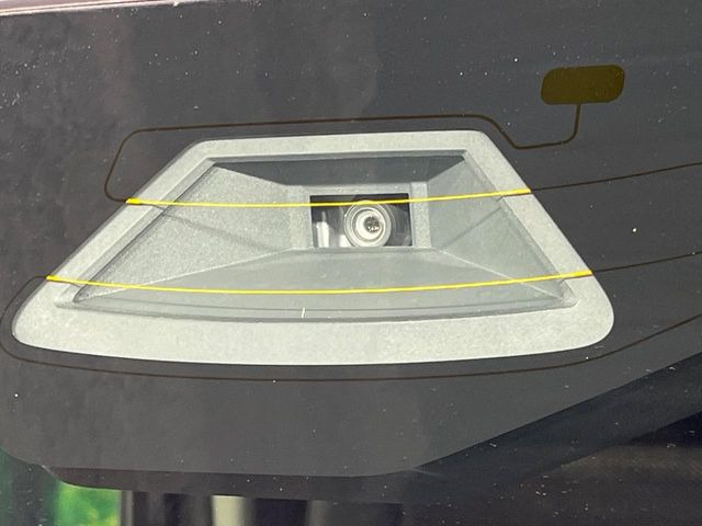 【スズキ セーフティサポート】走行中に前方の車両等を認識し、衝突しそうな時は警報とブレーキで衝突回避と被害軽減をアシスト。より安全にドライブをお楽しみいただけます。