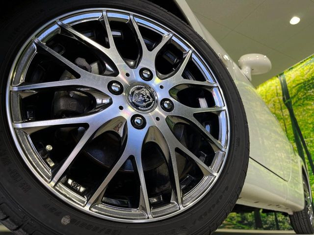 �y15�C���`�A���~�z�C�[���z�O�ςɃ}�b�`�����A���~�z�C�[���𑕒����Ă���܂��B�e��A���~�z�C�[����A�X�^�b�h���X�^�C�����戵�����Ă���܂��B���񂲑��k����������