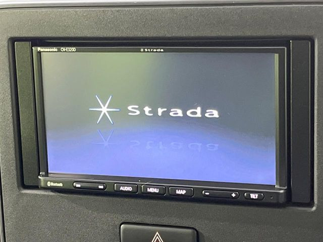 【ナビゲーション】目的地までしっかり案内してくれる使いやすいナビ。Bluetooth接続すればお持ちのスマホやMP3プレイヤーの音楽を再生可能!毎日の運転がさらに楽しくなります!!