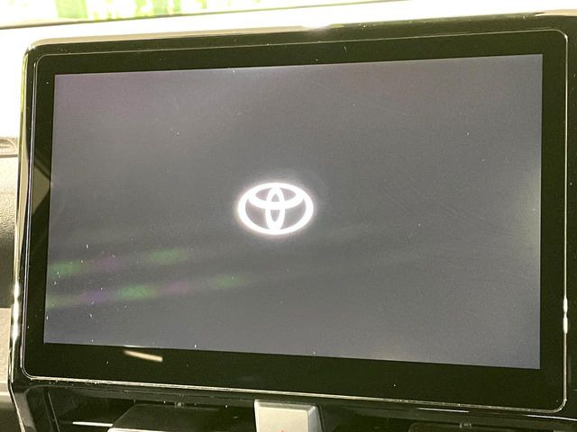 【10.5インチナビ】高級感とインパクトのある大画面ナビを装備。各種オーディオ操作はもちろん、スマホ連携もできる利便性の高いナビです♪