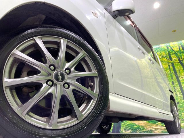 �y15�C���`�A���~�z�C�[���z�O�ςɃ}�b�`�����A���~�z�C�[���𑕒����Ă���܂��B�e��A���~�z�C�[����A�X�^�b�h���X�^�C�����戵�����Ă���܂��B���񂲑��k����������