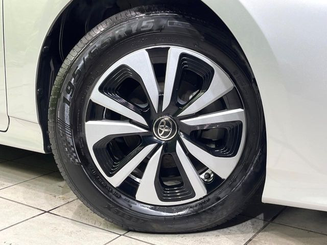 �y����16�C���`�A���~�z�C�[���z�O�ςɃ}�b�`���������A���~�z�C�[���𑕒����Ă���܂��B�e��ЊO�A���~�z�C�[����A�X�^�b�h���X�^�C�����戵�����Ă���܂��B���񂲑��k����������
