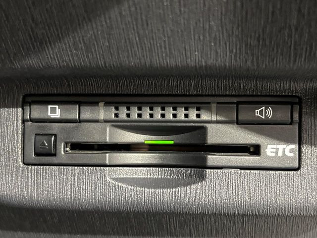 【ETC】高速道路の料金所をストレスなく通過!話題のスポットやサービスエリアに多い「スマートIC」利用時は必須のアイテムです。当店でセットアップを実施、ご納車当日からすぐにご利用いただけます!