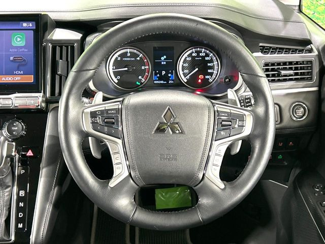 【ステアリングスイッチ】運転中、前方から目線をそらすことなく、オーディオ等の操作が可能な便利機能!安心&快適なドライブを演出してくれます♪