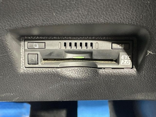 【ETC】高速道路の料金所をストレスなく通過!話題のスポットやサービスエリアに多い「スマートIC」利用時は必須のアイテムです。当店でセットアップを実施、ご納車当日からすぐにご利用いただけます!