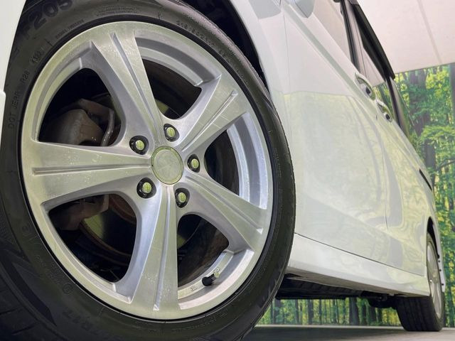 �y17�C���`�A���~�z�C�[���z�O�ςɃ}�b�`�����A���~�z�C�[���𑕒����Ă���܂��B�e��A���~�z�C�[����A�X�^�b�h���X�^�C�����戵�����Ă���܂��B���񂲑��k����������