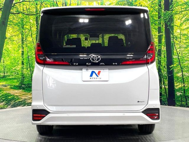 安心の最長10年・走行無制限保証(有償)をご用意。保証内容も充実はもちろん、無料点検&オイル交換や、年中無休の全国・24時間ロードサービスも付帯されておりますのでご安心下さい。
