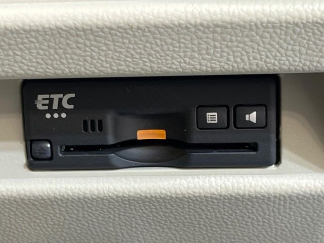 【ETC】高速道路の料金所をストレスなく通過!話題のスポットやサービスエリアに多い「スマートIC」利用時は必須のアイテムです。当店でセットアップを実施、ご納車当日からすぐにご利用いただけます!