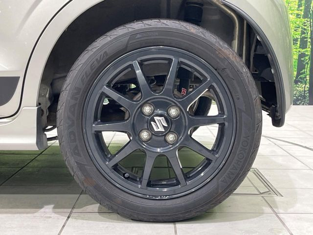 �y15�C���`�A���~�z�C�[���z�O�ςɃ}�b�`�����A���~�z�C�[���𑕒����Ă���܂��B�e��A���~�z�C�[����A�X�^�b�h���X�^�C�����戵�����Ă���܂��B���񂲑��k����������