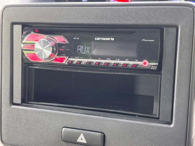 お好きな音楽を車内でお楽しみいただけます♪スピーカー交換・ウーハー追加などの音質向上や、最新ナビ・後席モニター等の取り付けも是非ご相談ください!