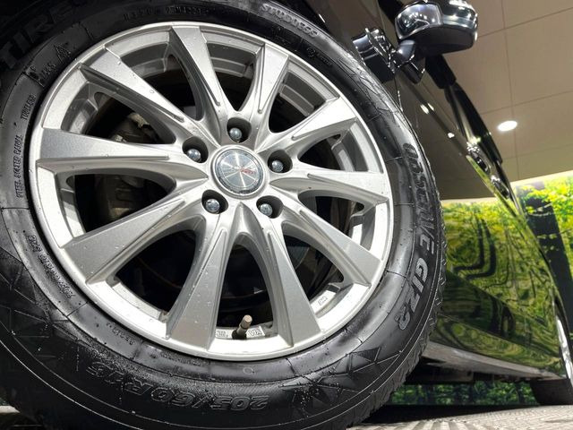 �y16�C���`�A���~�z�C�[���z�O�ςɃ}�b�`�����A���~�z�C�[���𑕒����Ă���܂��B�e��A���~�z�C�[����A�X�^�b�h���X�^�C�����戵�����Ă���܂��B���񂲑��k����������