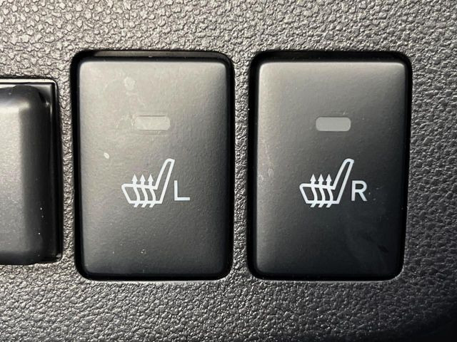 【シートヒーター】寒い日に重宝するシートヒーター!エアコンより早く温まってくれるので寒がりの人も安心ですね♪エアコンの温風は乾燥するから苦手、という方にもをおすすめです。
