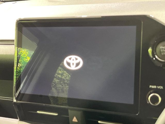 【純正10.5インチナビ】高級感とインパクトのある大画面ナビを装備。各種オーディオ操作はもちろん、スマホ連携もできる利便性の高いナビです♪