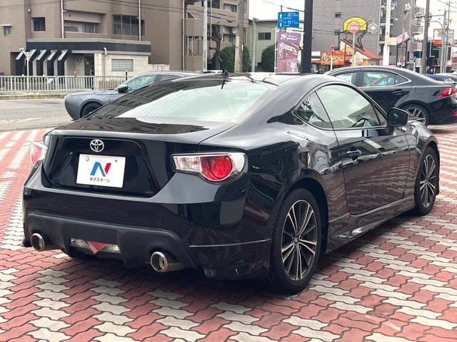 ☆全国のネクステージからお取り寄せが可能※!遠方の店舗に展示してあるクルマが気になる場合も、最寄りの店舗でご覧いただくことが可能です!是非私たちに要望をお聞かせください!※別途費用