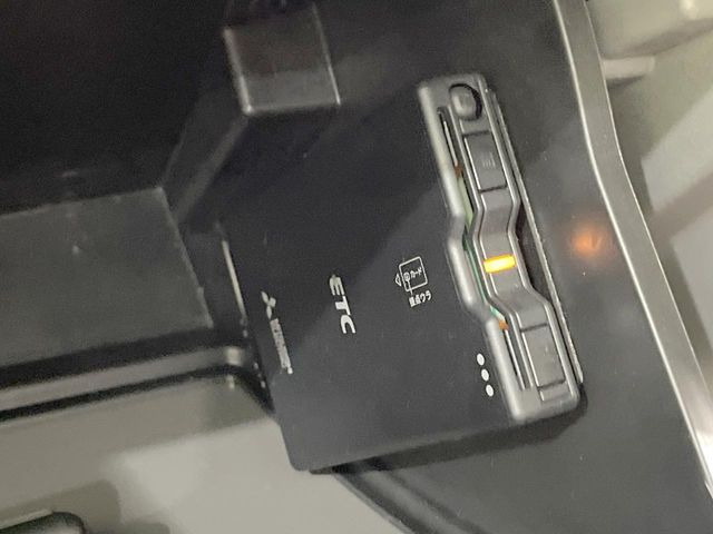 【ETC】高速道路の料金所をストレスなく通過!話題のスポットやサービスエリアに多い「スマートIC」利用時は必須のアイテムです。当店でセットアップを実施、ご納車当日からすぐにご利用いただけます!