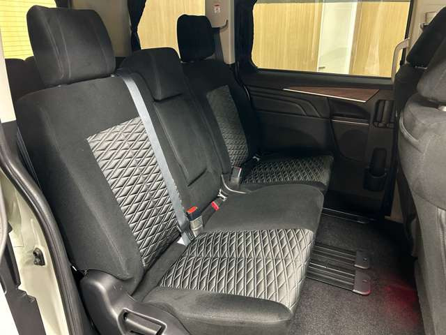 TRENOSには多数、車種様々な在庫がございます。きっとお気に入りの一台に出会えるはずです♪