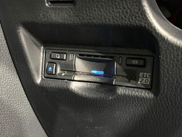 【ETC】高速道路の料金所をストレスなく通過!話題のスポットやサービスエリアに多い「スマートIC」利用時は必須のアイテムです。当店でセットアップを実施、ご納車当日からすぐにご利用いただけます!