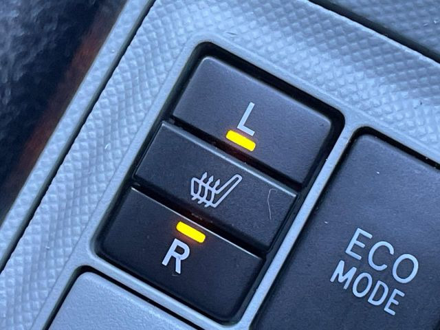 【シートヒーター】寒い日に重宝するシートヒーター!エアコンより早く温まってくれるので寒がりの人も安心ですね♪エアコンの温風は乾燥するから苦手、という方にもをおすすめです。