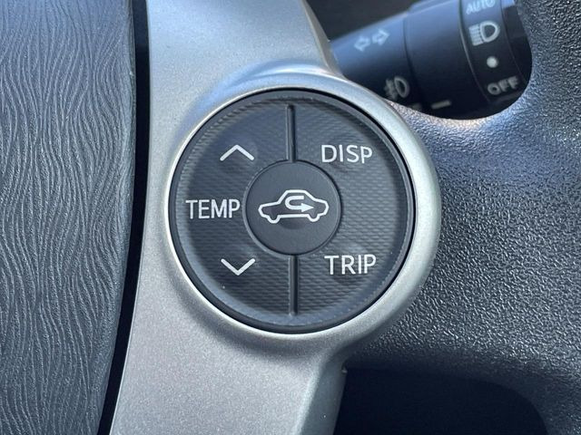 【ステアリングスイッチ】運転中、前方から目線をそらすことなく、オーディオ等の操作が可能な便利機能!安心&快適なドライブを演出してくれます♪