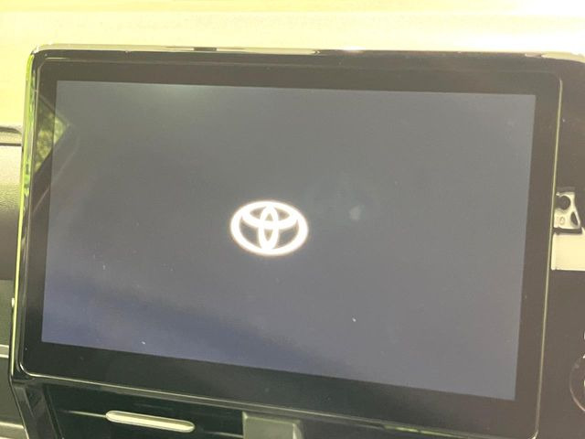 【10.5インチナビ】高級感とインパクトのある大画面ナビを装備。各種オーディオ操作はもちろん、スマホ連携もできる利便性の高いナビです♪