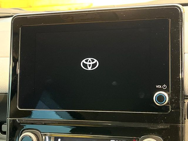 【8インチ ディスプレイオーディオ】大画面のディスプレイはAppleCarPlayやAndroidAutoが利用可能。大きな画面でスマホナビアプリ等が利用いただけます♪