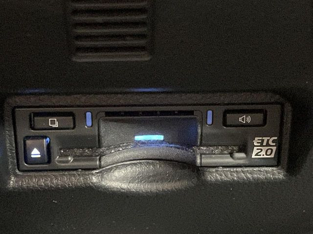 【ETC】高速道路の料金所をストレスなく通過!話題のスポットやサービスエリアに多い「スマートIC」利用時は必須のアイテムです。当店でセットアップを実施、ご納車当日からすぐにご利用いただけます!