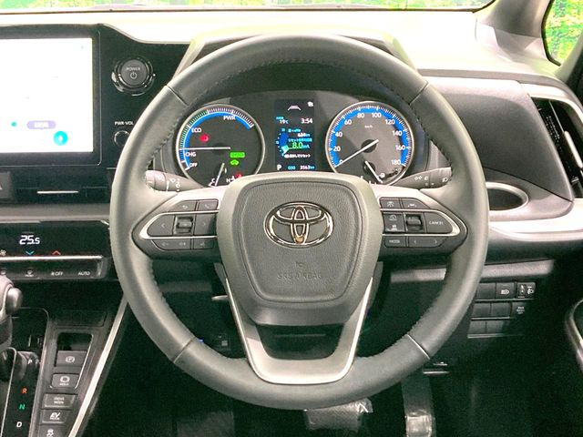 【ステアリングスイッチ】運転中、前方から目線をそらすことなく、オーディオ等の操作が可能な便利機能!安心&快適なドライブを演出してくれます♪