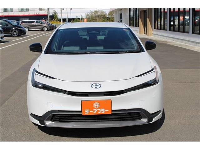 大好評のボディコーティング「ハイモースコート」もご納車までに施工可能。雨染みや線傷など中古車だからと諦めていませんか?ピカピカの状態でお乗り出しいただけます。