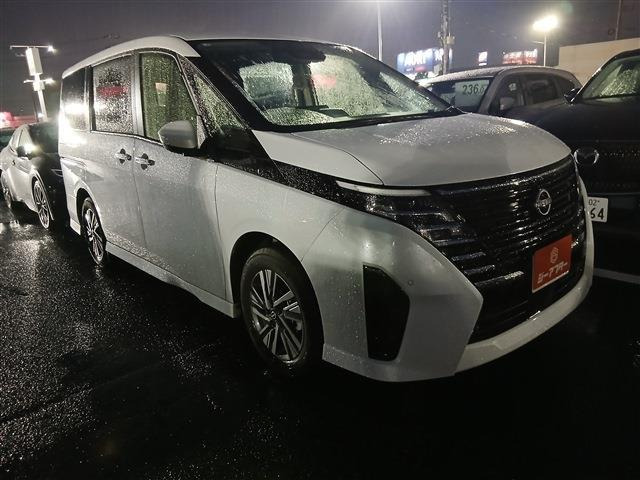 セレナ(日産) 2.0 ハイウェイスターV　禁煙車 カロッツェリアナビ バックカメラ 中古車画像
