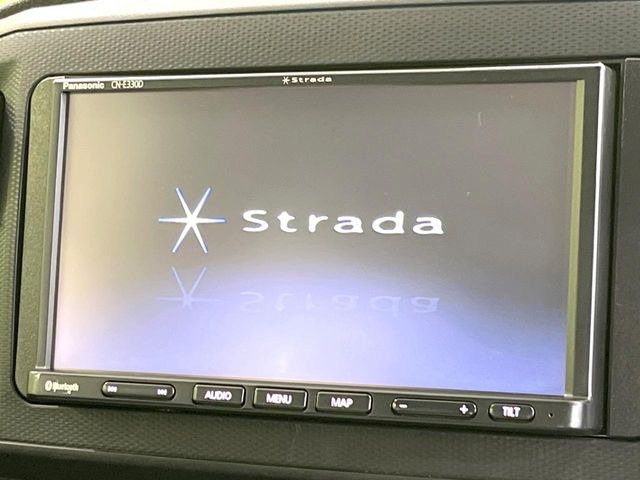 【ナビゲーション】使いやすいナビで目的地までしっかり案内してくれます。各種オーディオ再生機能も充実しており、お車の運転がさらに楽しくなります!!