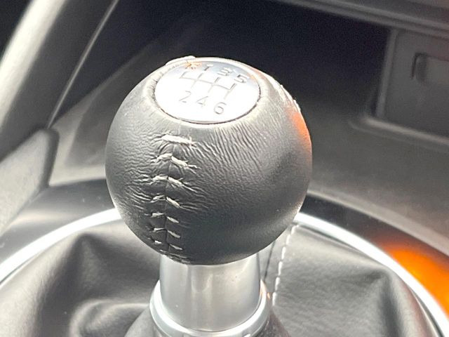 【フロア6速MT】走りの6速MT!!スポーティーな走行をお楽しみいただけます♪