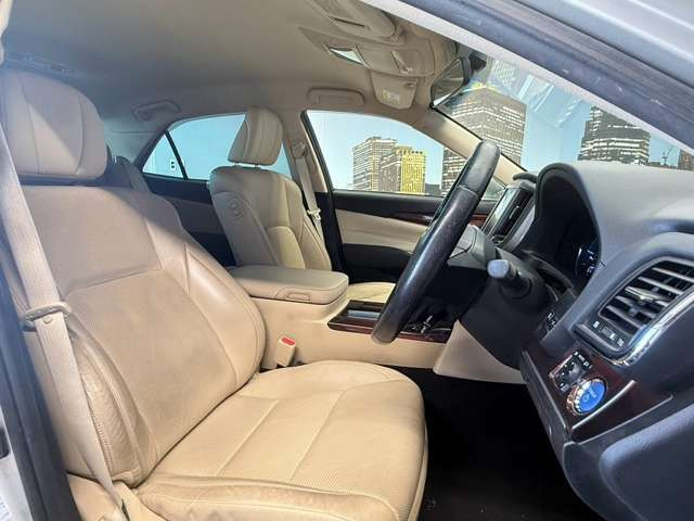 �^�]�Ȃ��L�X�Ƃ��Ă���^�]���₷�������������Ă��܂��������N���[�j���O�����{�ς݂ł��B