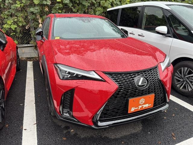 UX(レクサス) 250h Fスポーツ　禁煙車 サンルーフ 赤革シート 中古車画像