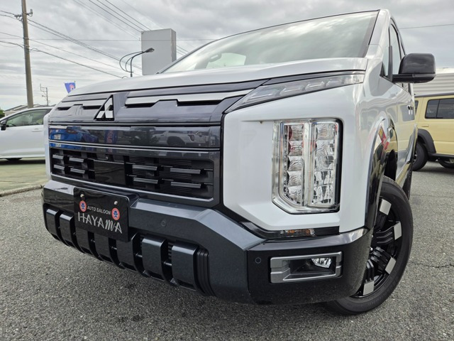 デリカD:5(三菱) 2.2 P 4WD　新車未登録 中古車画像