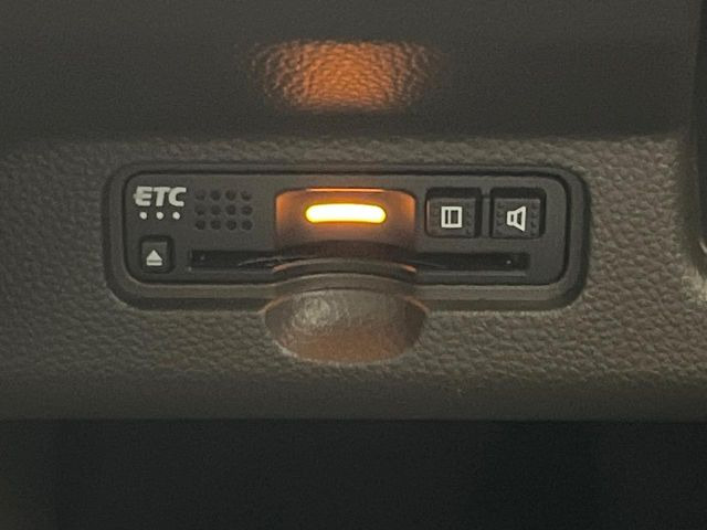 【ETC】高速道路の料金所をストレスなく通過!話題のスポットやサービスエリアに多い「スマートIC」利用時は必須のアイテムです。当店でセットアップを実施、ご納車当日からすぐにご利用いただけます!