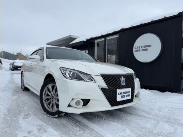 クラウンアスリート(トヨタ) ハイブリッド 2.5 S Four 4WD　純正フルセグナビ バックカメラ 中古車画像